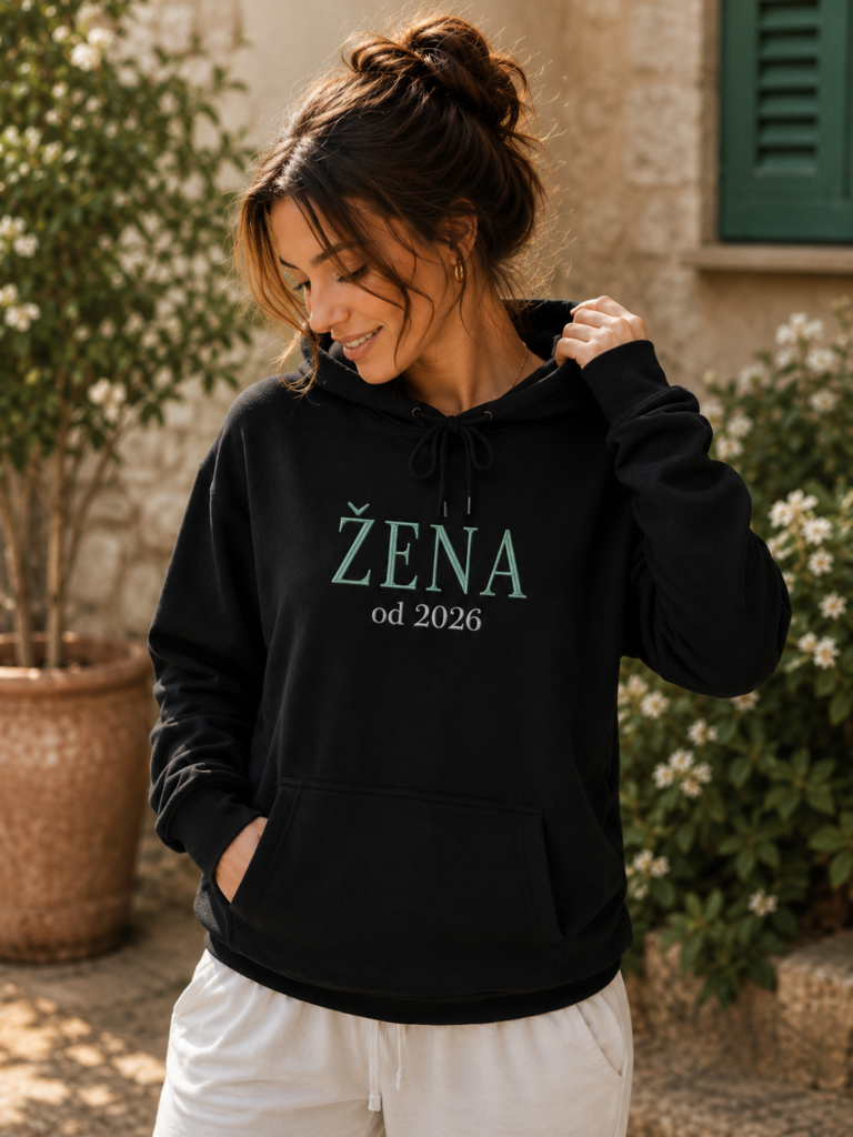 Personaliziran hoodie z vezenjem