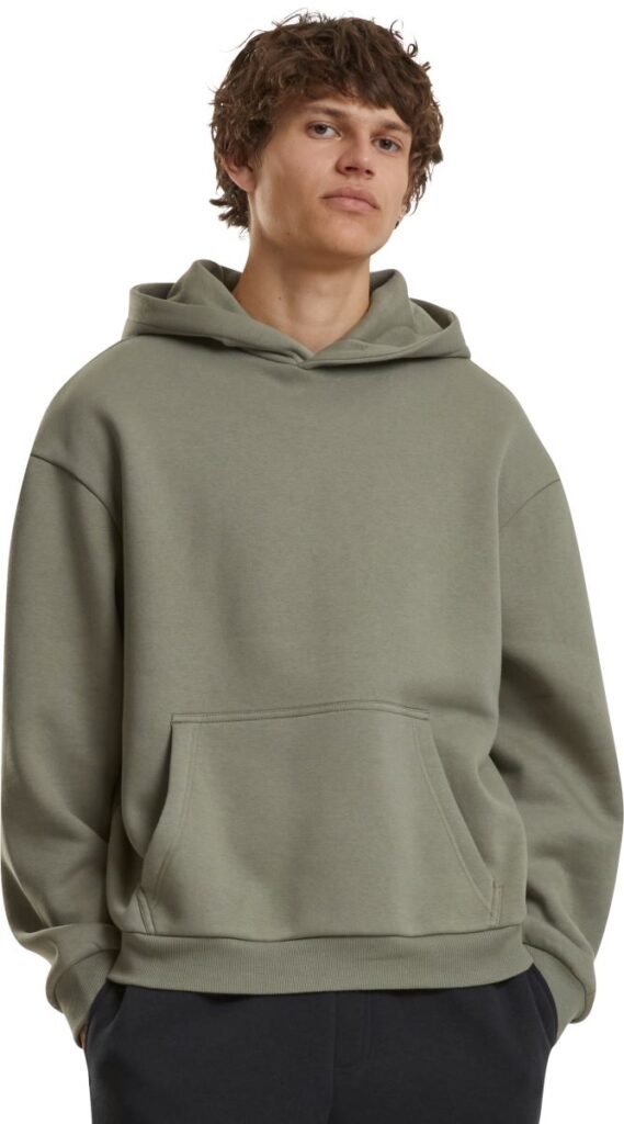 Oversize pulover s kapuco